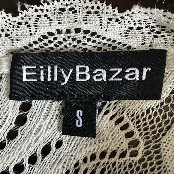 Elegant Lace Long Sleeve Dress in Cream (907) - Picture 6 of 15